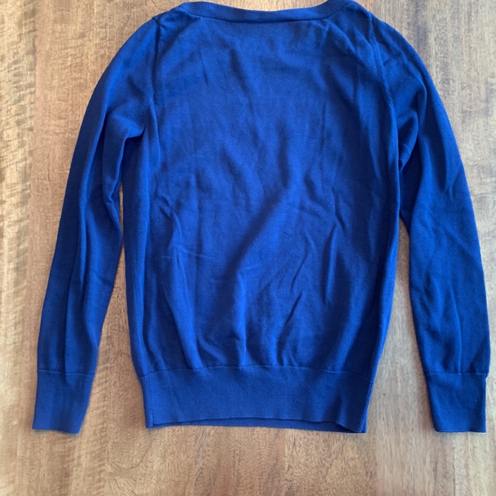 Gap “weekend” graphic sweater - Picture 5 of 5
